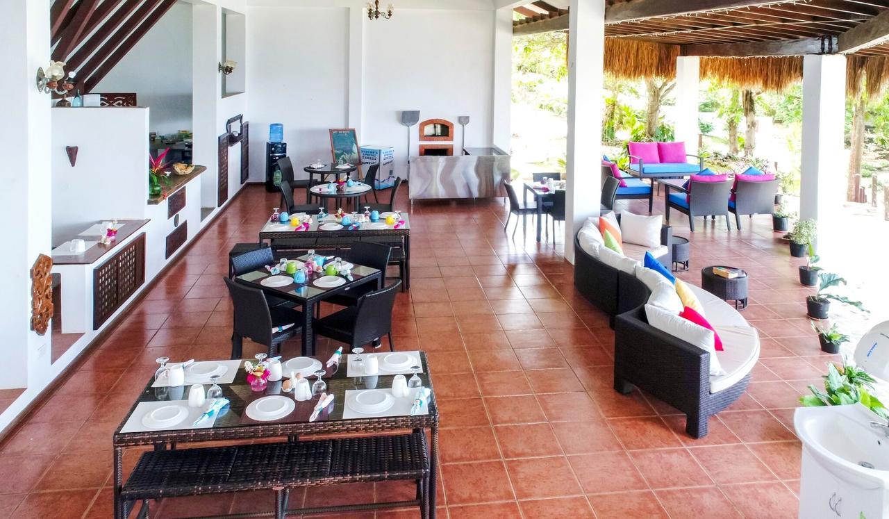 Anda Cove Beach Resort Extérieur photo